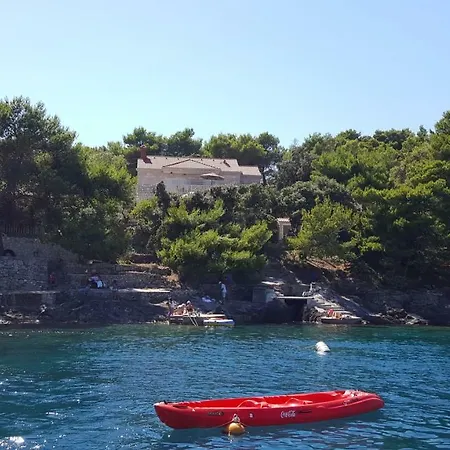 Punta Ruzmarin Apartment Selca (Brac)